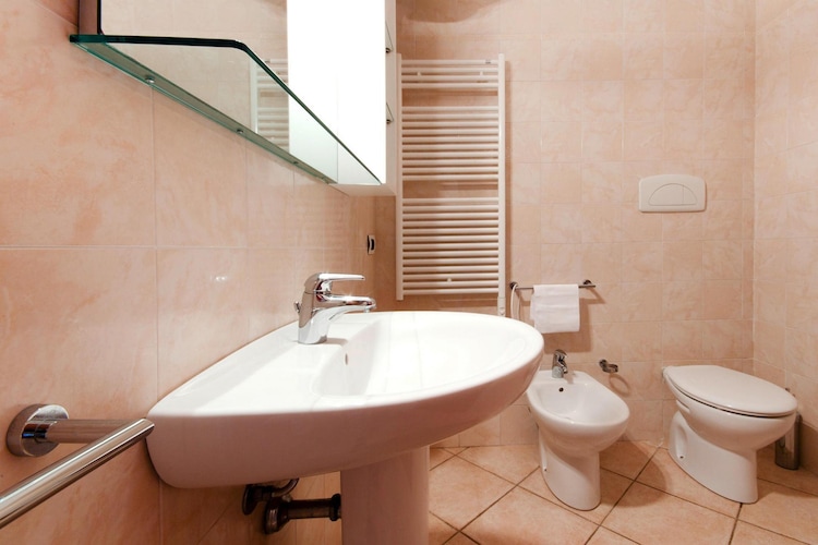 Holiday residence Santa Constanza San Vincenzo-Trilo 6  Superior-Salle de bain