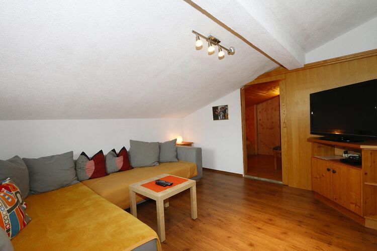 Wohnung in Hippach im Zillertal in den Bergen Ferienwohnung  Mayrhofen