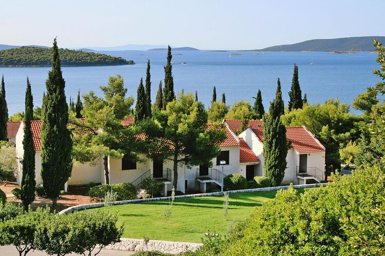 Vakantiehuizen Kroatie | Dalmatie | Appartement te huur in Trogir-Seget-Donij   met wifi 5 personen