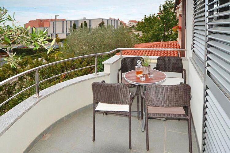 Apartments Vaal in Rovinj, with balcony