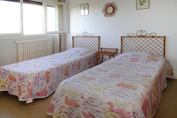 Holiday home in dream location, Pink Granite Coast