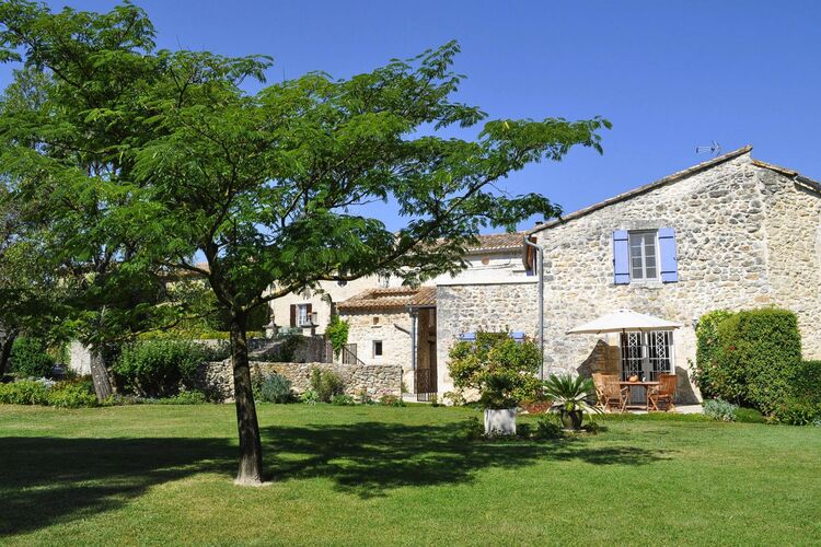 Charmantes Steinhaus mit Terrasse und Garten, Luss Ferienwohnung in Frankreich