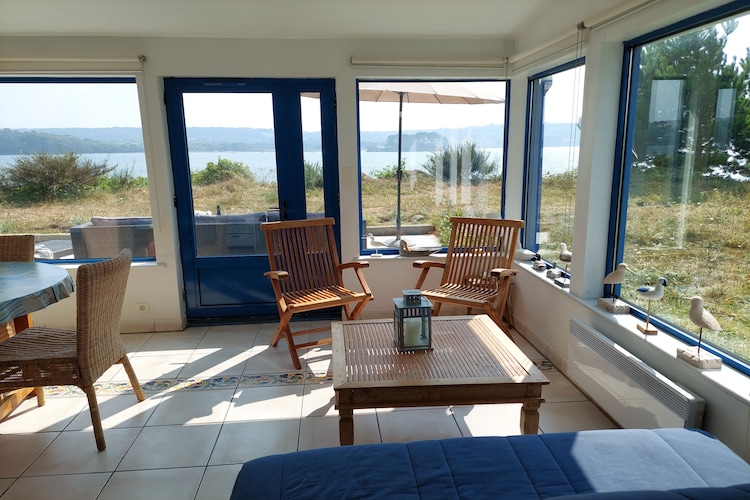Ferienhaus vom Meer umgeben Hanvec, foto 10