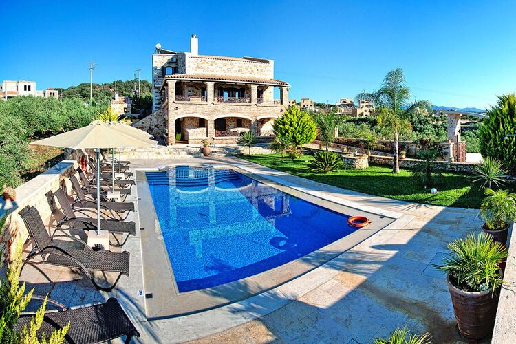 Komfortable Villa mit Pool in Kondomari Ferienhaus in Europa