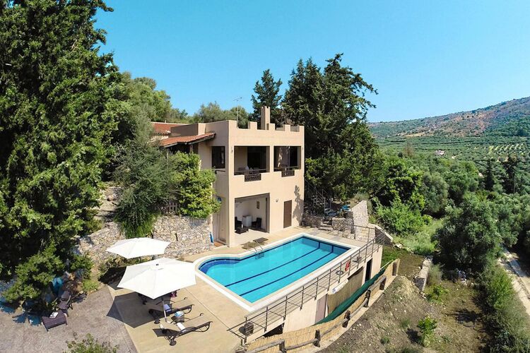 Ferienhaus mit Pool und Panoramablick in Kalamitsi Ferienhaus in Griechenland
