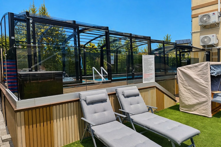 Domek skandynawski z basenem i jacuzzi w Międzywodziu