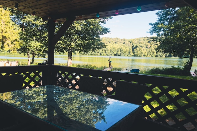 Dom w Starych Czaplach z domkiem na drzewie-Terrasbalkon