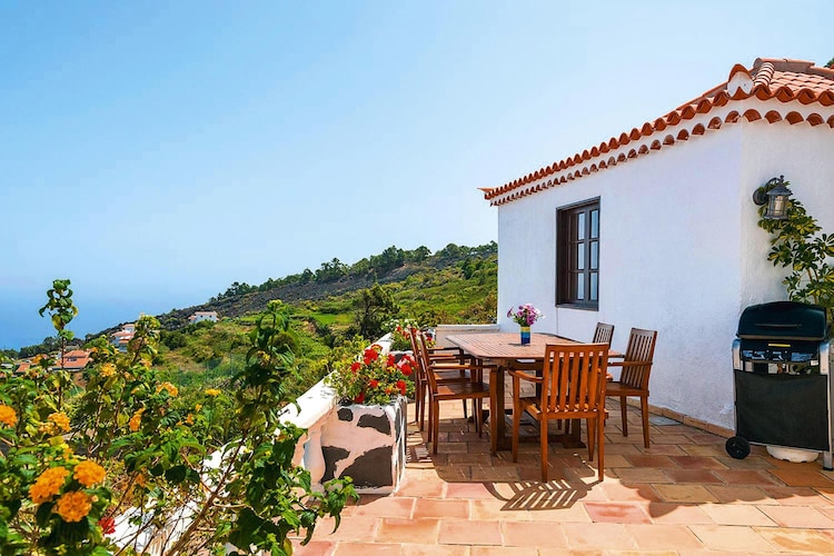 Apartment in El Tanque with bubble bath Ferienwohnung in Spanien