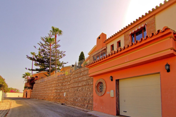 CT 233 - Faro's Benalmadena Pool & Garden - Untagged