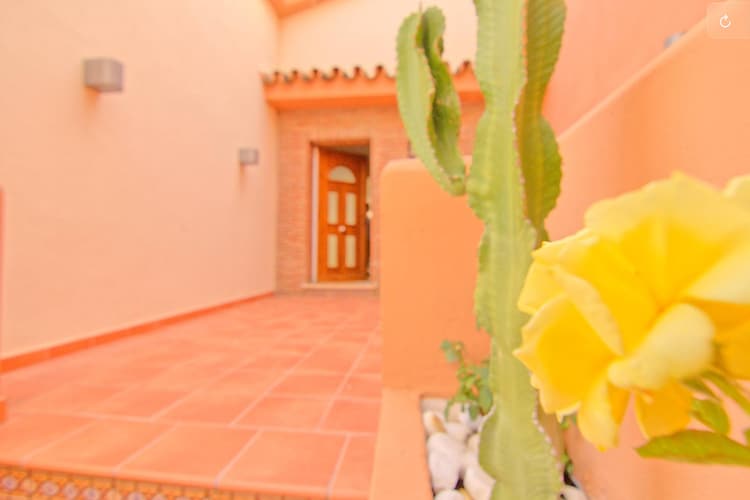 CT 233 - Faro's Benalmadena Pool & Garden - Hall & reception