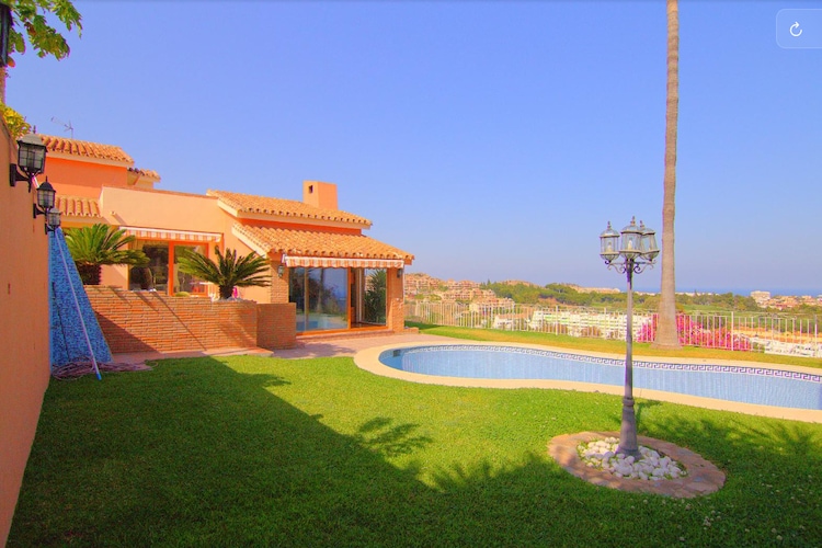CT 233 - Faro's Benalmadena Pool & Garden - Gardens in summer