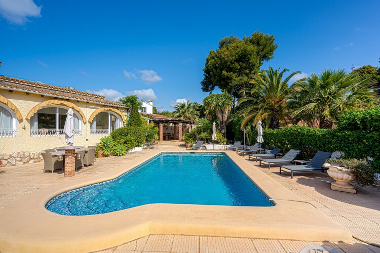 Heerlijk vakantiehuis in Moraira met een privézwembad