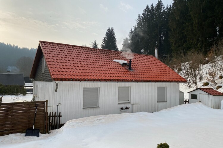 Vrijstaand vakantiehuis met omheinde tuin in het prachtige Thüringen