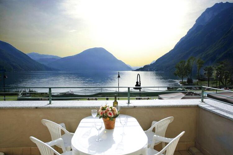 Ferienunterkunft in Porlezza mit Seeblick Ferienwohnung in Italien