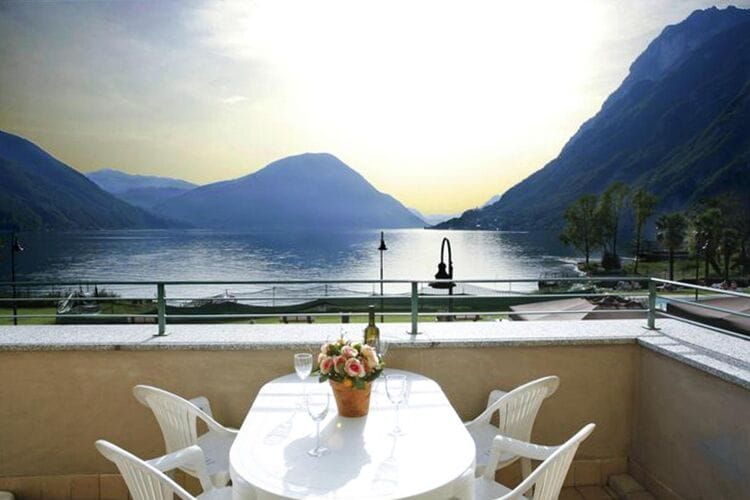 Ferienunterkunft in Porlezza mit Seeblick Ferienwohnung in Italien