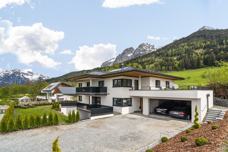 Apartment mit großer Terasse