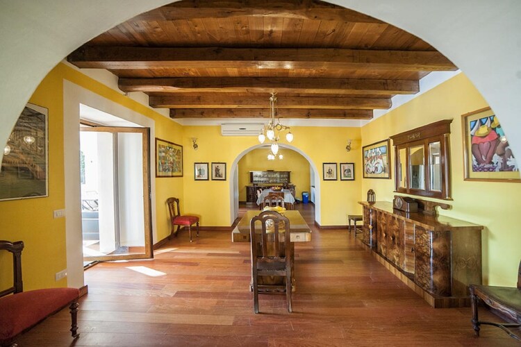 Villa Costiera