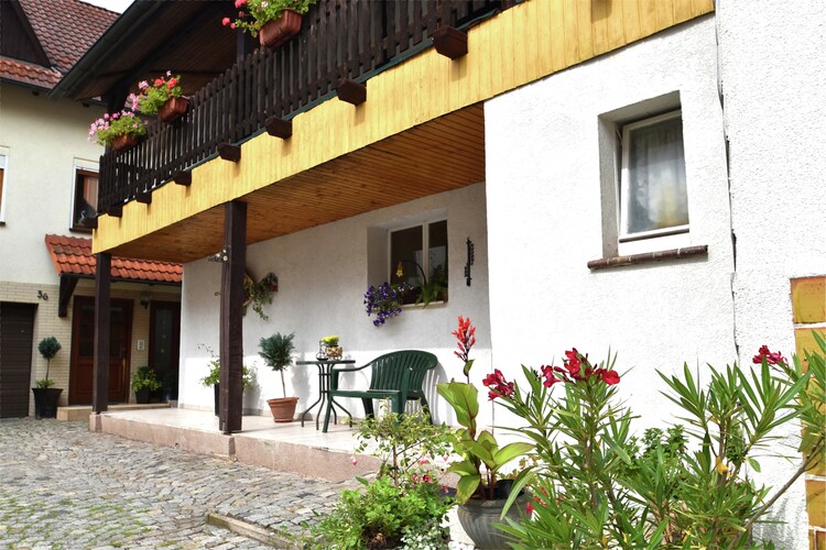 Vakantiehuis in Thüringen met eigen terras, gebruik van de tuin en zwembad