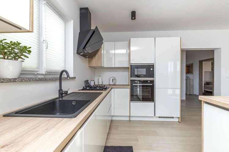 Two-bedroom Apartment Sunrise in Bale\n