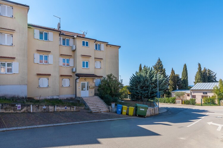 Modern gerenoveerd appartement voor vier personen met prachtig zeezicht