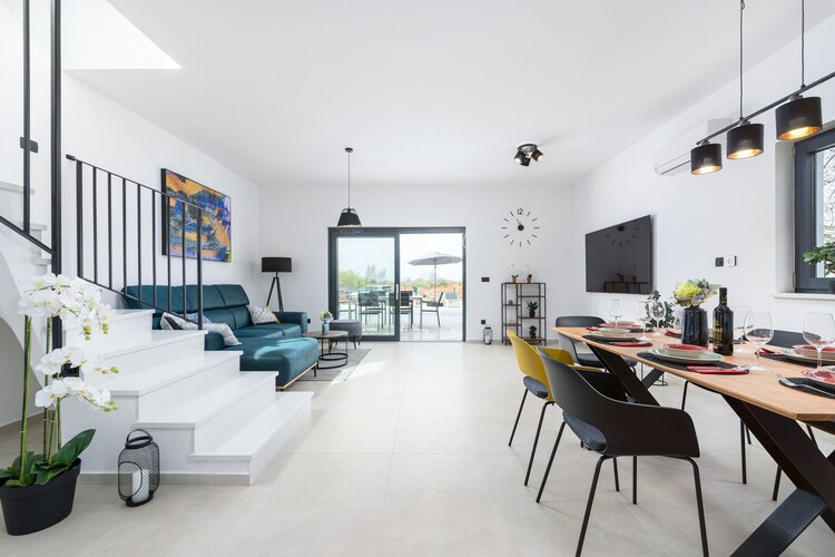Villa Lucia with yescuzzi and private pool