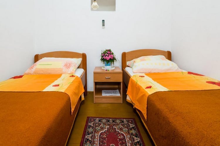 Apartmá Rooms Kisic - Twin Room with Shared Bathroom