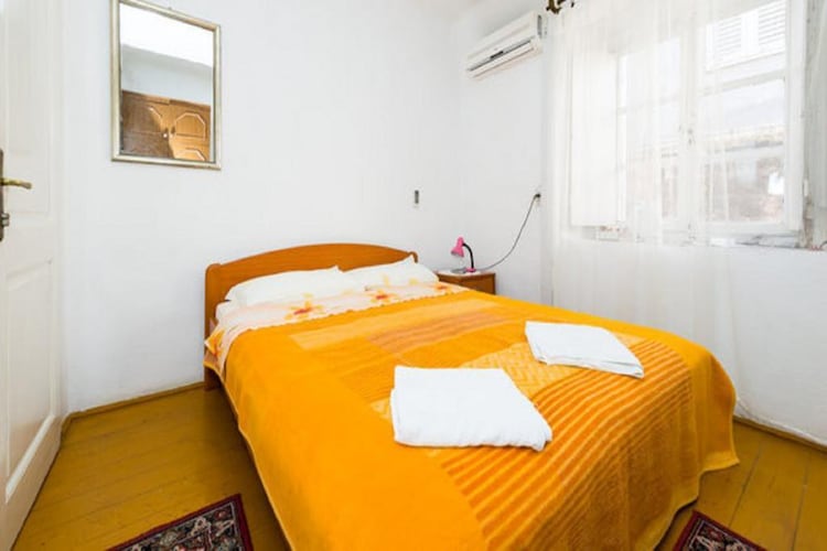 Apartmá Rooms Kisic - Triple Room with Shared Bathroom