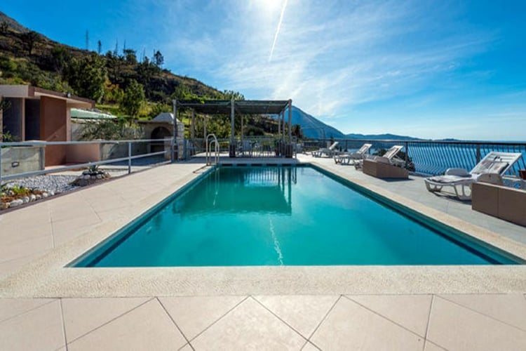 Apartments Klis -Studio Apartment with Terrace - 2 (A)