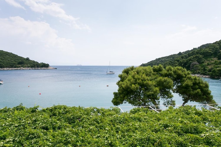 Apartments Franka Saplunara-One-Bedroom Apartment with Terrace and Sea View No 3