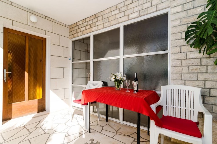 Apartment Dea - One-Bedroom Apartment with Terrace-Terras