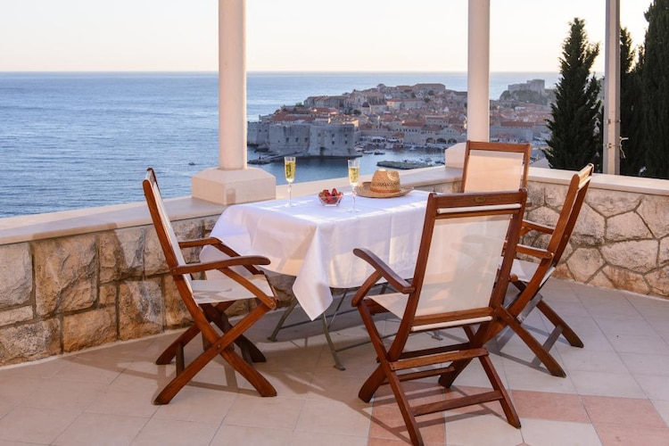 Apartments Ševelj feature two accommodation units located in a quiet residential area, 600 m from the famous Old Town of Dubrovnik. All units feature WiFi, air conditioning, and cable TV. Guests will have access to shared furnished terrace overlooking the Old Town and Adriatic Sea.
This Studio with Shared Terrace and Sea View features WiFi, air conditioning, and flat-screen SAT TV. Kitchenette is fully equipped. Bathroom is equipped with a shower and a hair dryer. Guests will have access to shared furnished terrace overlooking the Old Town and Adriatic Sea.
Apartments Ševelj are located 650 meters from the Old Town. Open-air green market and other shops, as well as a bakery, banks and ATMs, cafes, bars and restaurants with local and other cuisine can be found inside the Old Town. Famous night club Revelin, located inside the old fort, is just 650 meters away. Famous Banje beach is less than 400 m walk from the apartment. Closest bus stop is 120 m from the accommodation with buses passing frequently. Cable car offering stunning views of Dubrovnik and its surroundings is 600 m from the property.
Dubrovnik Bus Station and Ferry Port, connecting the mainland with various Dalmatian islands, are 4 km from the accommodation, while Dubrovnik Airport is 18 km away.
