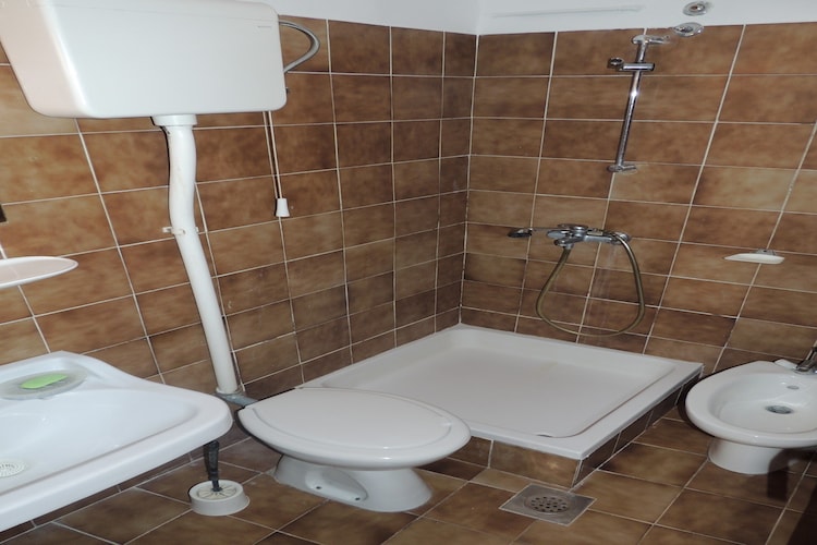 Apartments Majkovica- Studio with Terrace-Bathroom