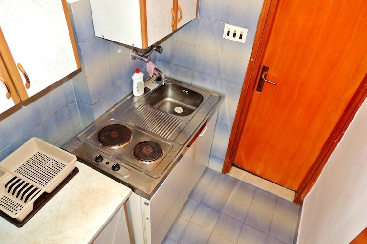 Apartments Majkovica- Studio with Terrace