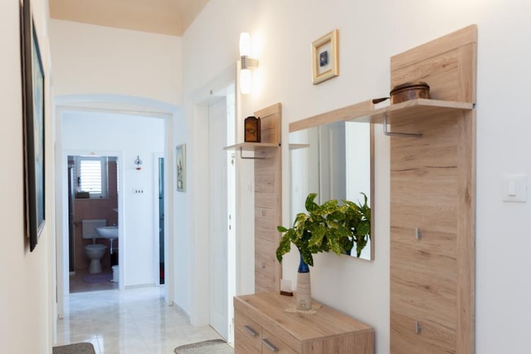 Apartmá Villa Iveta - Two-Bedroom Apartment with Terrace a