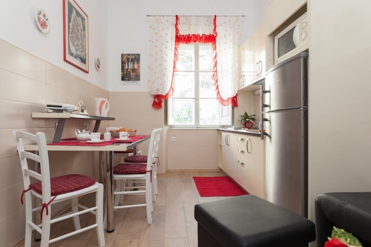 Apartmá Villa Iveta - Two-Bedroom Apartment with Terrace a