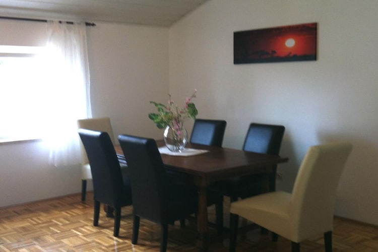Apartmá Apartment Sunshine - Two Bedroom Apartment with Se