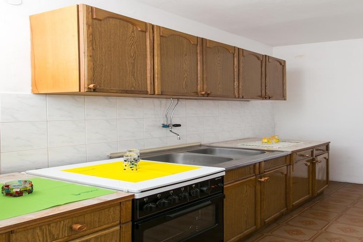 Apartment Angelina - Three Bedroom Apartment with Balcony and Sea View