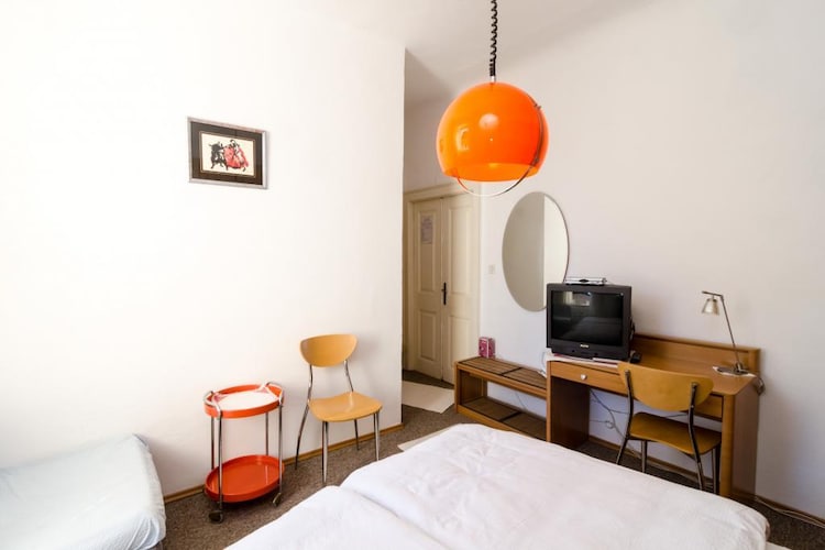 Apartmá Rooms Pile - Double Room with Patio