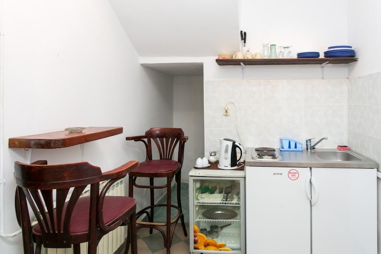 Guest House Zec - Studio with Balcony(3 adults)