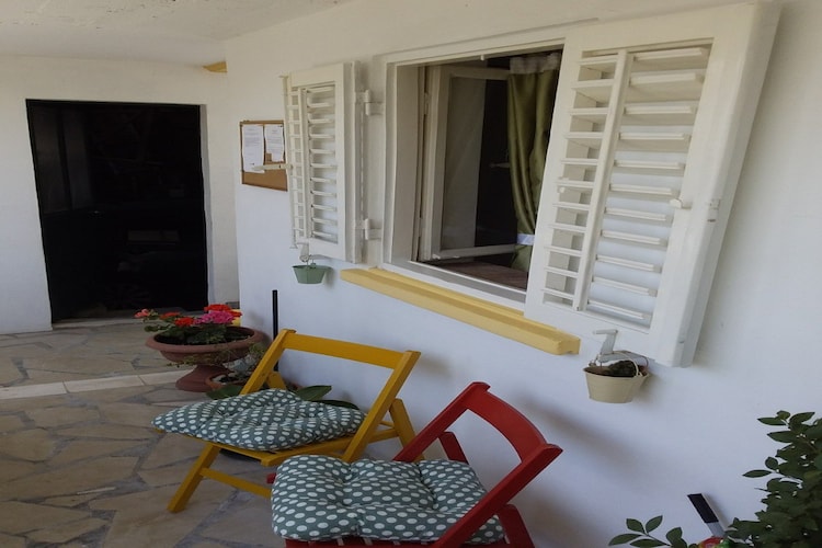 Apartmá Apartment Mir - Studio Apartment with Garden View