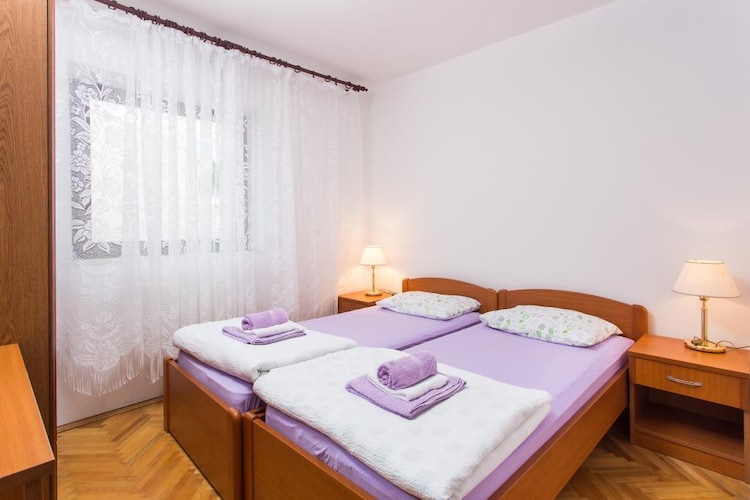 Apartmá Guest House Old Town View-Three-Bedroom Apartment