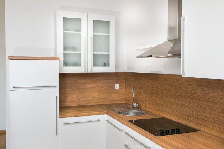 Apartments Kula - Three Bedroom Apartment with Balcony and Sea View-B5