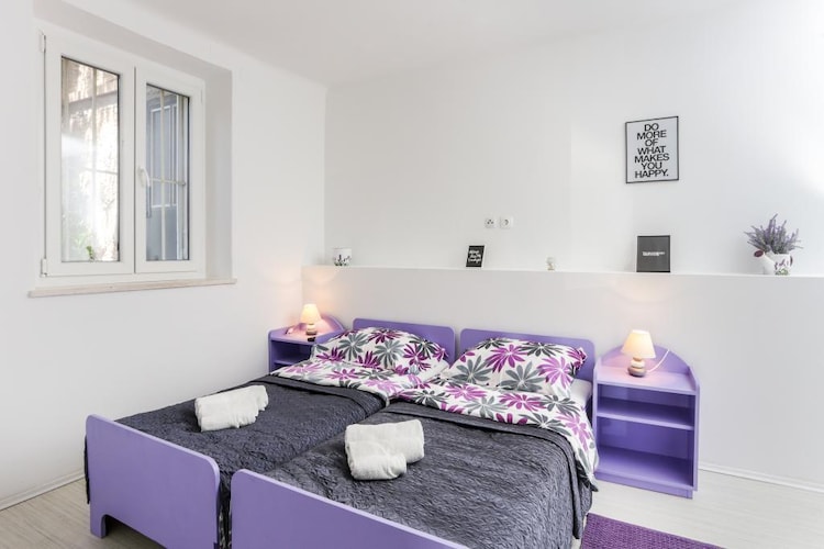 Apartmá Apartment Saulan - One-Bedroom Apartment