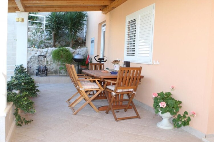 Apartment Ana - Four Bedroom Apartment With Terrac