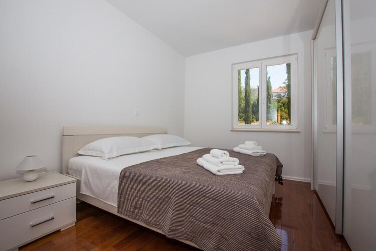 Apartments Nina - Two-Bedroom Apartment with Balcony and Sea View (Orašac)-Slaapkamer