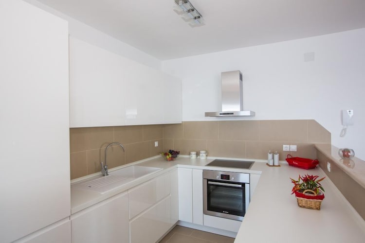 Apartments Nina - Two-Bedroom Apartment with Balcony and Sea View (Orašac)-Keuken