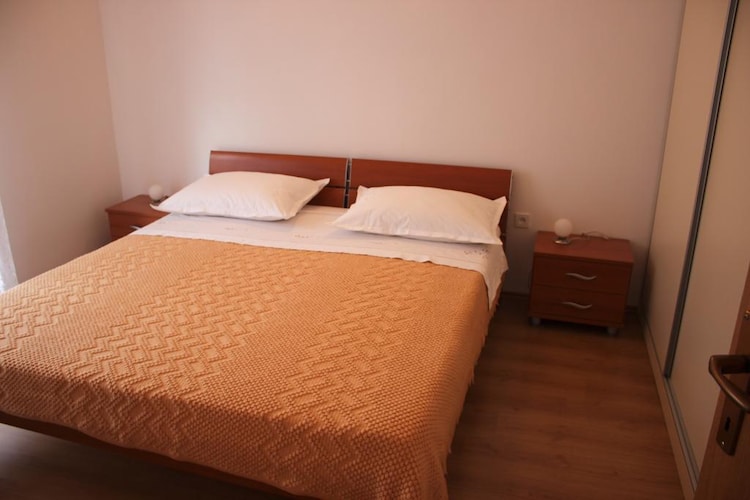 Apartmá Apartment Bruna - Two Bedroom Apartment with Terra