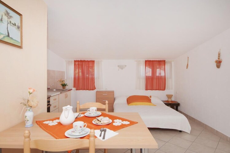 Ferienwohnung Apartments Jasenka - Studio Attic with Terrace and