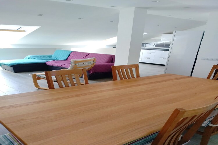 Apartments Bezek-Standard Two Bedroom Apartment with Terrace - potkrovlje