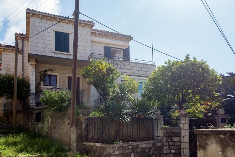   Holiday Home Patricija-Duplex Three Bedroom Apartm
